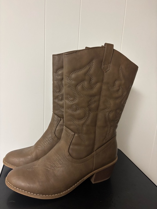 Charles Albert Shoes - Western Cowboy Embroidered Boho Boots Brown Women’s Size 9